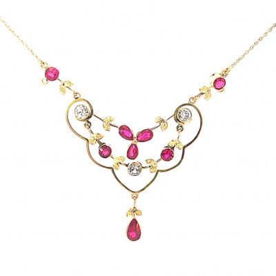 Zlatý kolier s rubíny a leukosafíry, 5,97 g