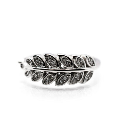 Stříbrný prsten s lístečky